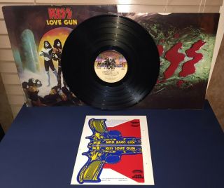 1977 Kiss Love Gun 7057 - 7 Vinyl Lp Sterling 1rst Pressing W/gun Insert Vg,  /vg,