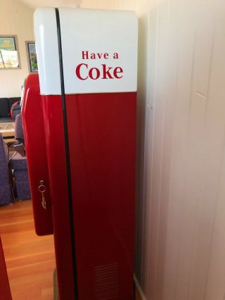 Coca - Cola Vendo 44 Coke Machine Beautifully Restored 3