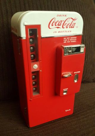 Vintage 1994 Coca - Cola Coke Machine Musical Bank Plays " It 