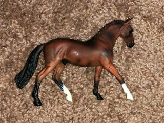2007 Peter Stone Bay Warmblood Chip Model Horse Series 3 Release 2