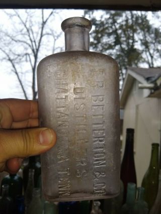 E.  R.  Betterton & Co.  Distillers Chattanooga Tennessee