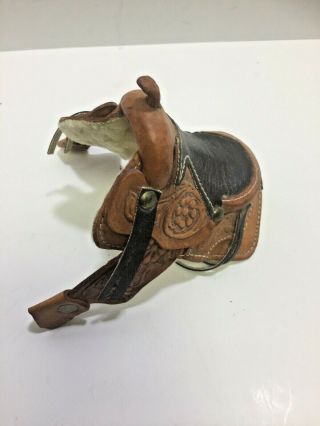 Breyer Tooled Leather Western Saddle - Classic Breyer Horse Size