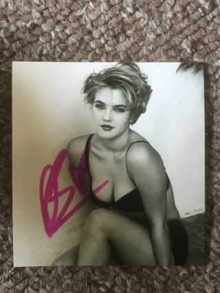 Drew Barrymore Hand Signed Autograph Photo - Item Film Actor Actress