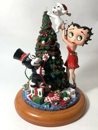 Danbury Rare Betty Boop Holiday Christmas Tree Lighted Kit Figurine 9.  5 "