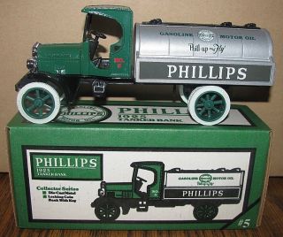 Phillips 1925 Kenworth Gas Motor Oil Tanker Truck Coin Bank Ertl Toy B707 