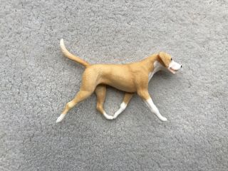 Breyer Horse 1807 Protocol Set Companion Animal English Foxhound Dog Tan White
