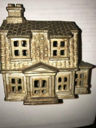 Vintage Antique Cast Iron Still Colonial House Coin Bank