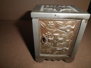 Neat Old Cast Iron Key Lock Safe 50 Still Bank,  J&e Stevens Pat.  1897