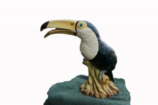 Vintage Marwal Ind Inc.  Bird Statue