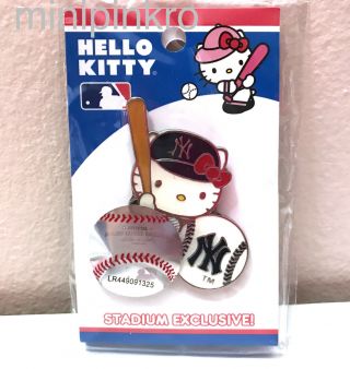Sanrio Officially Licensed MLB Hello Kitty York Yankees Baseball Pin 3
