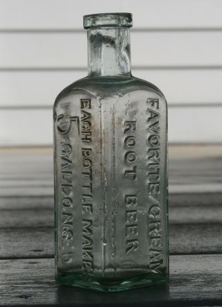 Antique Favorite Cream Root Beer Medicine Extract Bottle - Favorite Manfg Co.  Phila