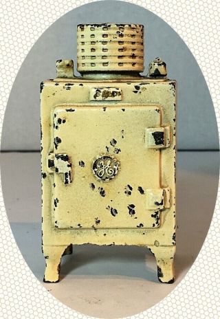 Vintage Hubley Ge Refrigerator Cast Iron Bank General Electric
