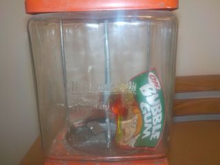 Northwestern Glass Globe 25 Cent Candy Peanut Gumball Vending Machine Vintage 3
