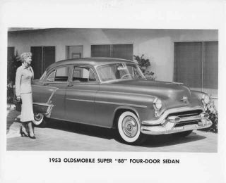 1953 Oldsmobile 88 Four Door Sedan Press Photo 0043