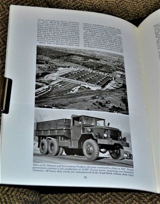 VTG 1967 Kaiser Industries Corporation Annual Report Jeep 5