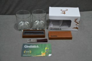 (2) Glenfiddich Heavy Base Whisky Glass Tumblers & Keyring Gift Set Box