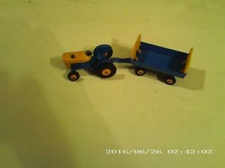 Lesney Matchbox No.  39 & 40 Ford Tractor & Hay Trailer Cond