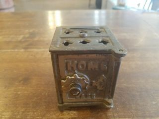 Antique 1904 - 1909 Grey Iron Casting Co.  Cast Iron " Home Safe " Coin Bank