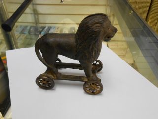 Early Antique Vtg Cast Iron A C Williams Arcade Lion On Wheels Coin Penny Bank