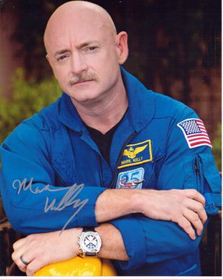Mark Kelly Nasa Astronaut Signed 8x10 Photo With