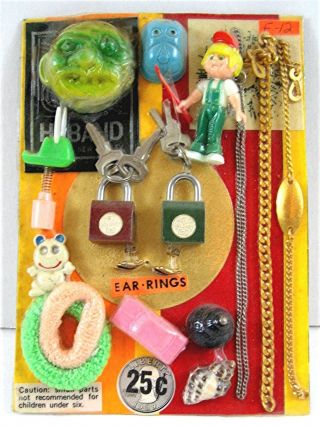 Lock & Key Bracelets Seashekll Toys Charms Gumball Vending Machine Disp Card 96