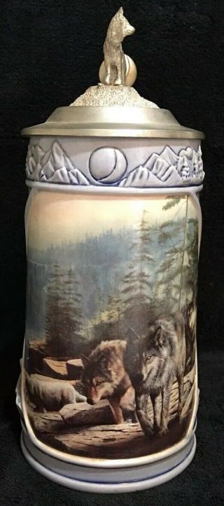 Beer Stein/Tankard - The Cry of the Wolfpack “Scouting the Bluffs” (A2037) 5
