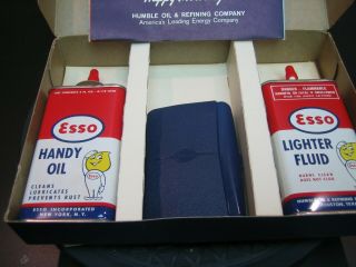 Esso Happy Motoring Box W/ Handy Oil & Lighter Fluid Can Key Wallet & Us Map