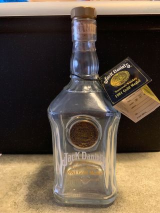 Vintage Jack Daniels Tennessee Whiskey 1981 Gold Medal Bottle 750ml With Tag