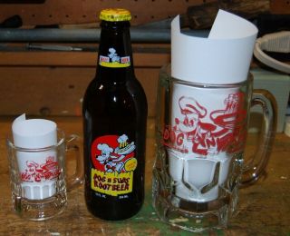 Vintage Dog N Suds One Soda Bottle Two Mugs 6 And 3 1/8 Inches