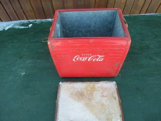 VINTAGE 1950s Red COCA COLA Cooler Chest w/ Lid Drink Soda Great for Decoration 8
