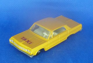 MATCHBOX CARS - MADE BY LESNEY IN ENGLAND 20C - TAXI 1965 W/BOX 2