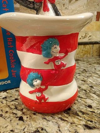 Dr.  Seuss 2001 Cat in the Hat Ceramic Cookie Jar 5
