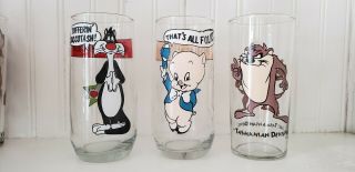 9 Vintage CARTOON GLASSES,  Disney & Warner Bros,  Pepsi /Arby ' s Collector ' s 7