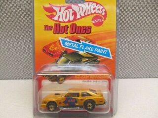 Hot Wheels Blackwall Flat Out - Vintage - On Card - The Hot Ones - Enamel