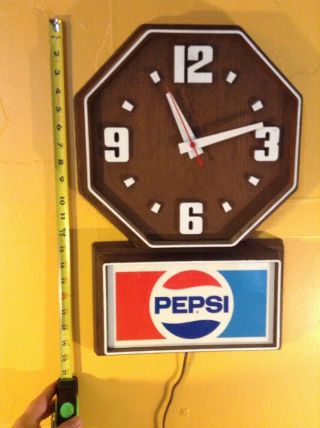 Vintage Pepsi Advertising Faux Wood Electric Wall Clock 2