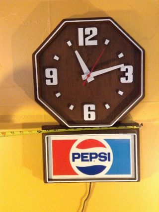 Vintage Pepsi Advertising Faux Wood Electric Wall Clock 3