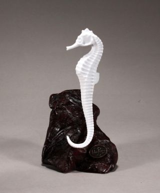 Seahorse Sculpture Direct From John Perry 7in Tall Pellucida Statue Figurine