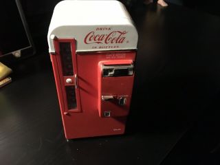 Vintage Coca Cola Die Cast Metal Vending Machine Musical Bank Vendo 1994