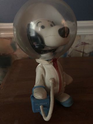 Vintage Snoopy NASA Astronaut 1969 in Space Suit by United Feature Syndicate Inc 4