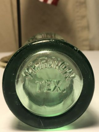 1923 Coca - Cola Hobbleskirt Coke " R " Bottle - Vernon,  Texas