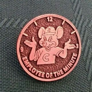 Chuck E Cheese Pizza Restaurant " Employee Of The Minute " Collectible Pin Rare