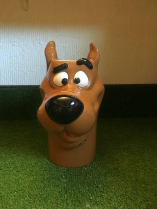 1997 Warner Bros.  Studio Store Scooby Doo Vase - Cartoon Network