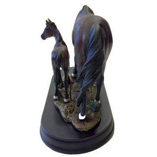 Horse and Foal on Wood Base 18cm Ornament Figurine Home Decor Gift Collectable 4