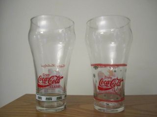 2 COLLECTIBLE COCA - COLA DRINK GLASSES CHRISTMAS HOLIDAY SANTA COKE GLASSES PROMO 5