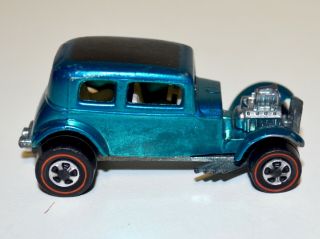 Vintage 1960s Mattel Hot Wheels Redline Blue Classic 32 Ford Vicky Car