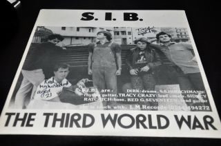 S.  I.  B.  third world war EX,  top punk Italy signed SIB 7