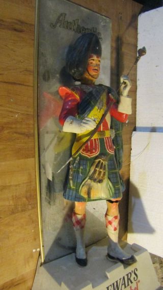 Dewars Scotch Whiskey Advertising Highlander Vintage Bar Figurine As Found