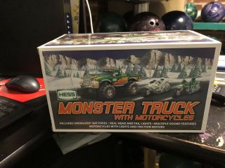 2007 Nib Hess Truck - Monster Truck With Motorcycles