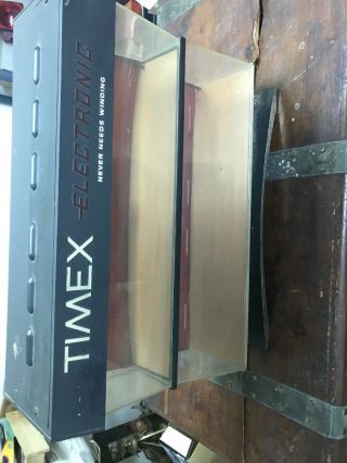 Vintage Timex Electronic Never Need Winding Display Case