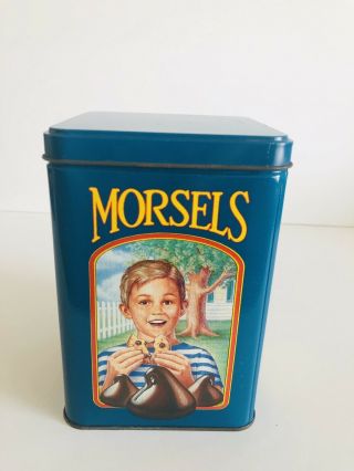 Vintage Nestle Toll House Cookies Limited Edition Tin Canister 6.  25 